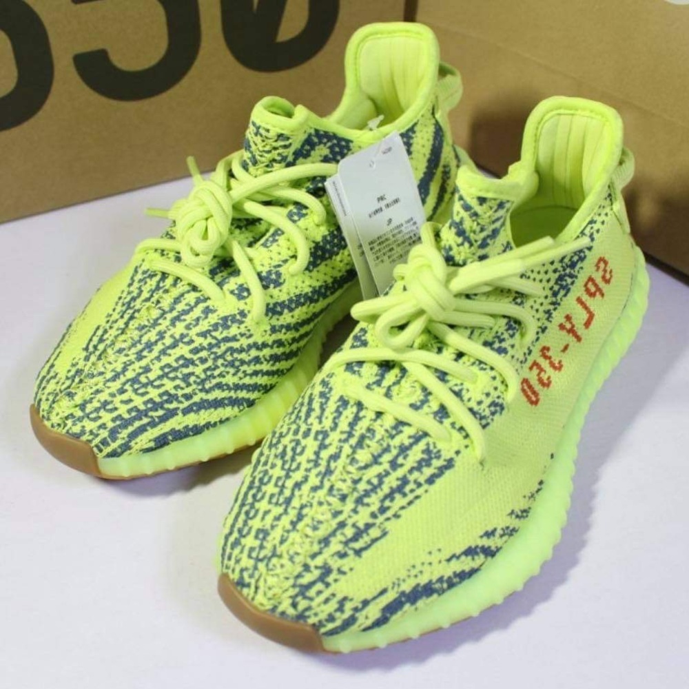 Almost Brand New. Got ot from <GOAT>. Feel free to reach out. Us size 9
